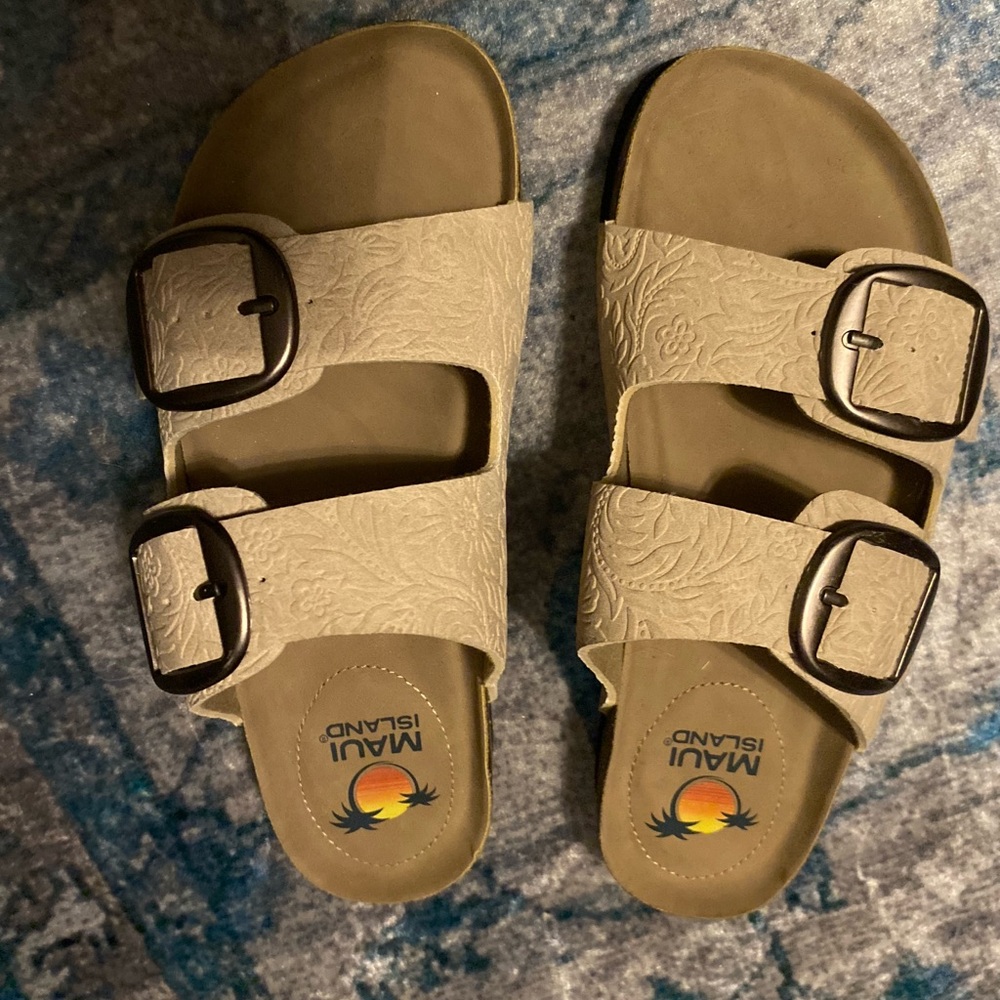 Maui Island Women's Tan Sandals